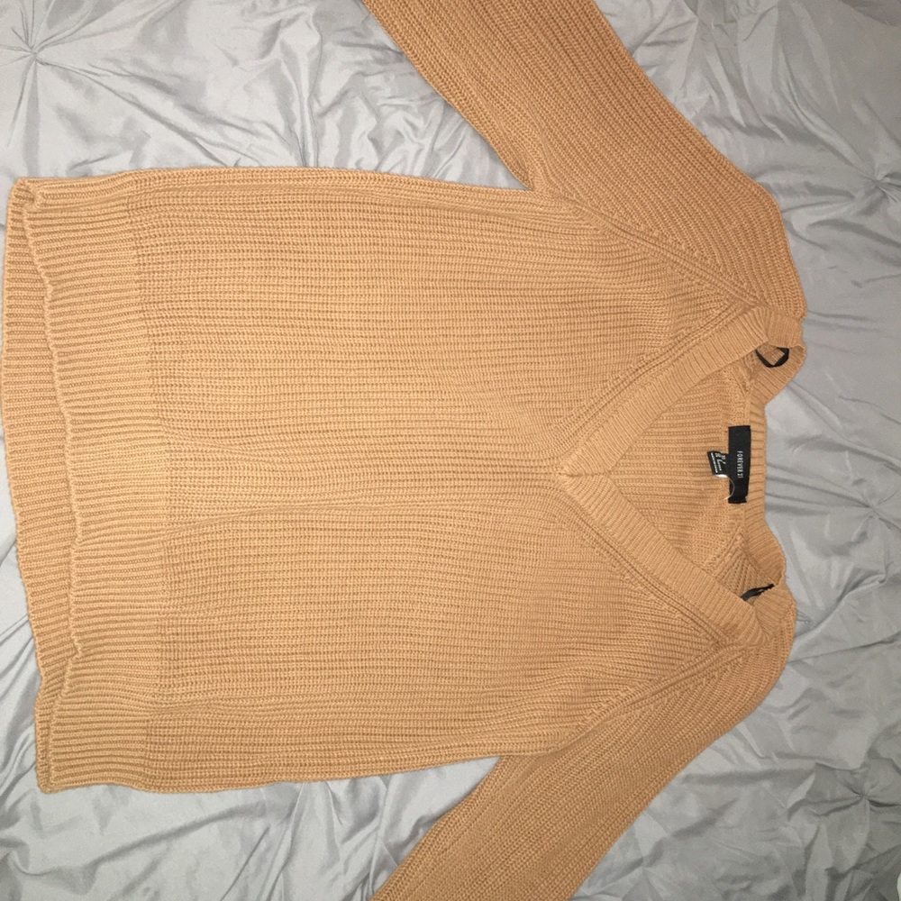 Tan Sweatshirt (Women’s)